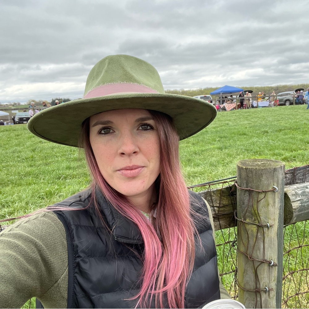 Meet your Posher, Amber